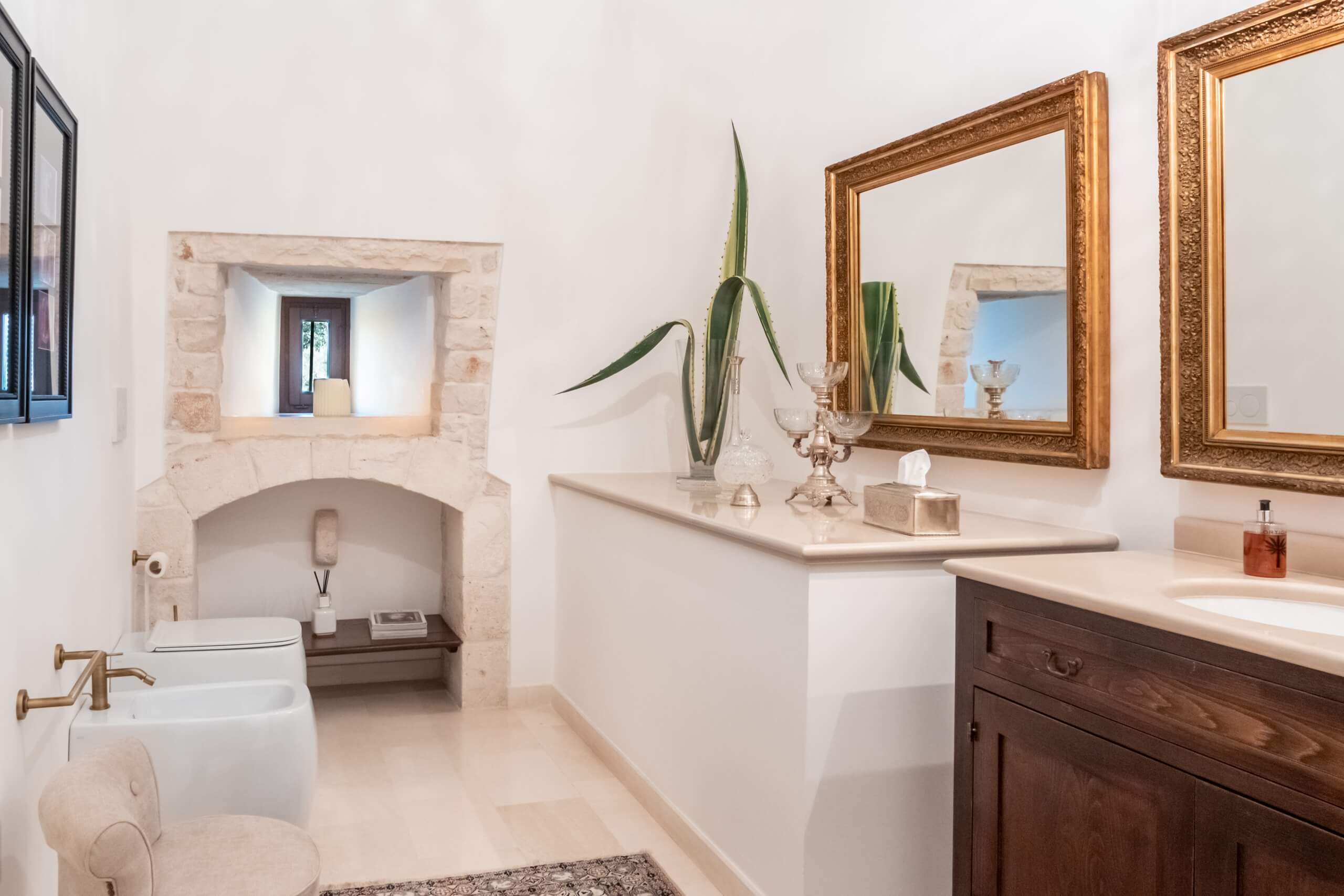 Double rooms with private bathroom in historic luxury farmhouse in Puglia | Masseria della Croce